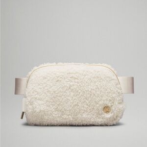 Lululemon Fleece Everywhere Belt Bag 1L